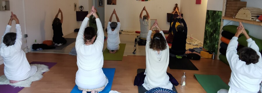 Destination Yoga Kundalini Lamballe Chandrika Valentine Bouvier cours